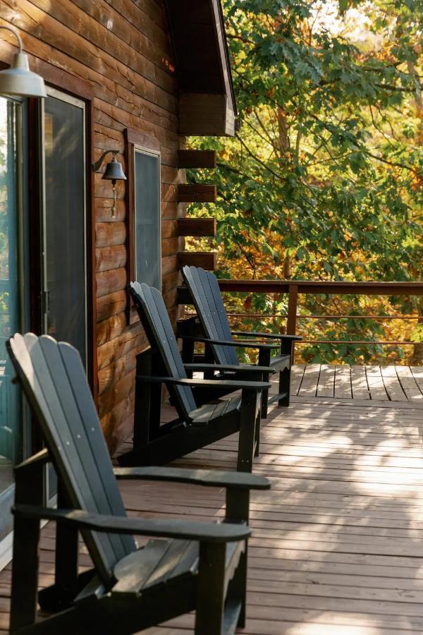 Hot Tub Charming & Chic Mountain Gem On Sleepy Creek Villa Berkeley Springs Exterior photo