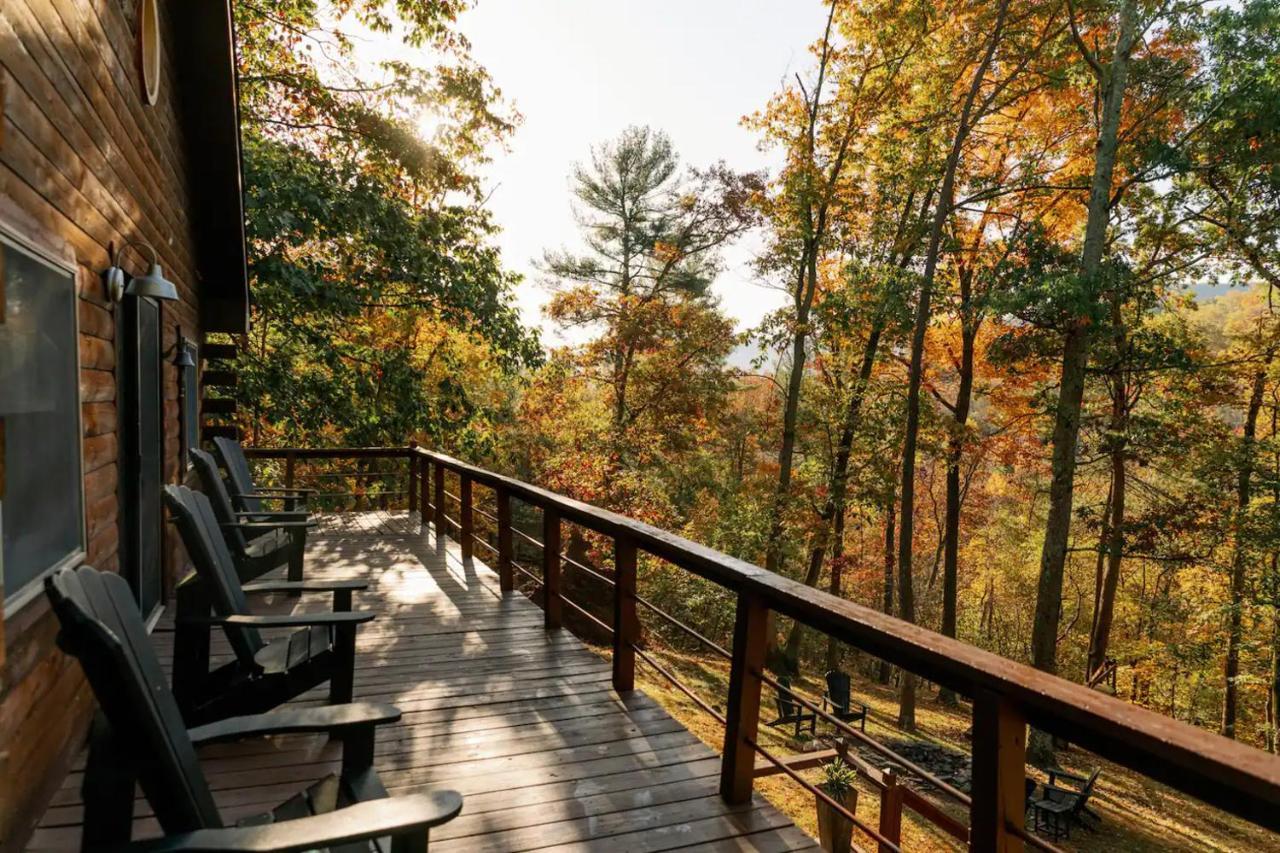 Hot Tub Charming & Chic Mountain Gem On Sleepy Creek Villa Berkeley Springs Exterior photo